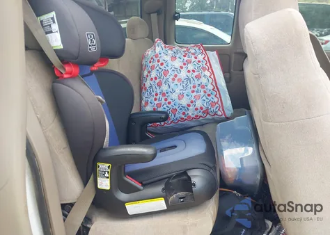 2002 Chevrolet Silverado 1500 Ls z USA, uszkodzony, nr VIN 1GCEK19T72E209938